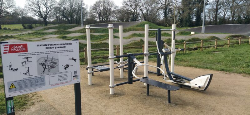 Squat Vélo Elliptique impulsion Pec Press Couché Abdo Rameur Vélo toutes options